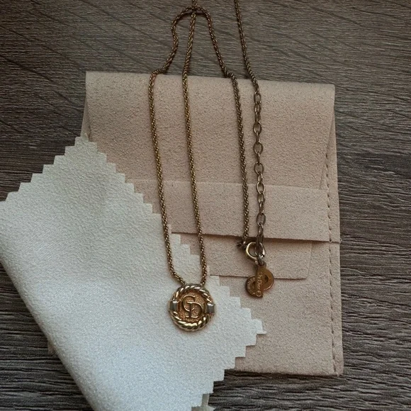 Vintage Christian Dior Pendent necklace - Picture 9 of 10